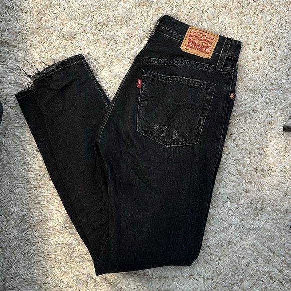 Levi 501 Jeans - Picture 2 of 3